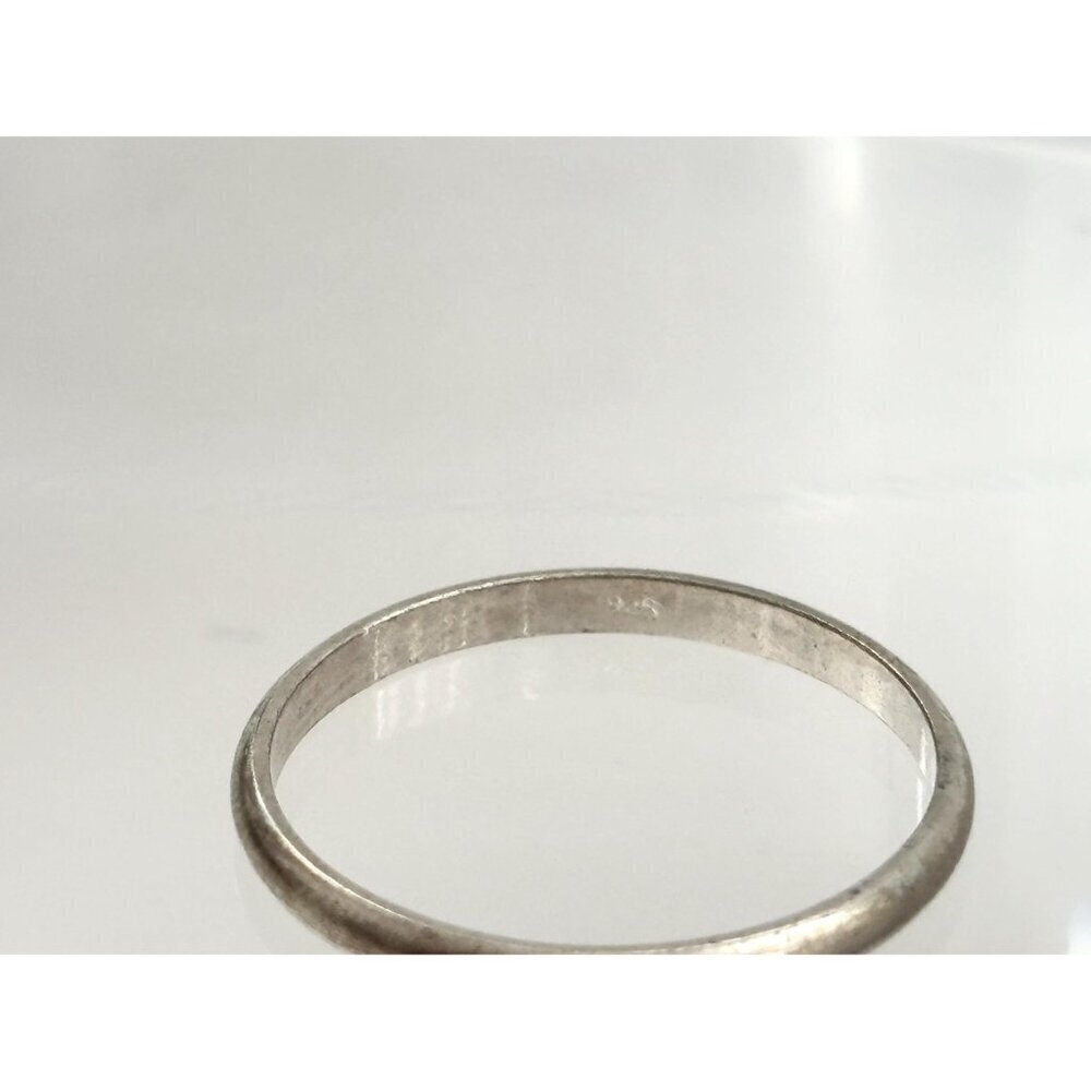 Minimalist Style Wedding Band B925 Sterling Silver Vintage Ring - sz 8 - Picture 7 of 10